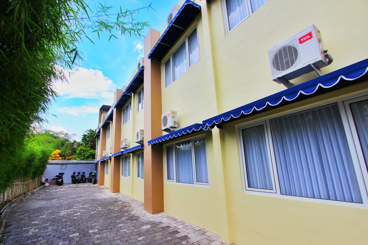 Rivisha Hotel Maguwo ภายนอก รูปภาพ